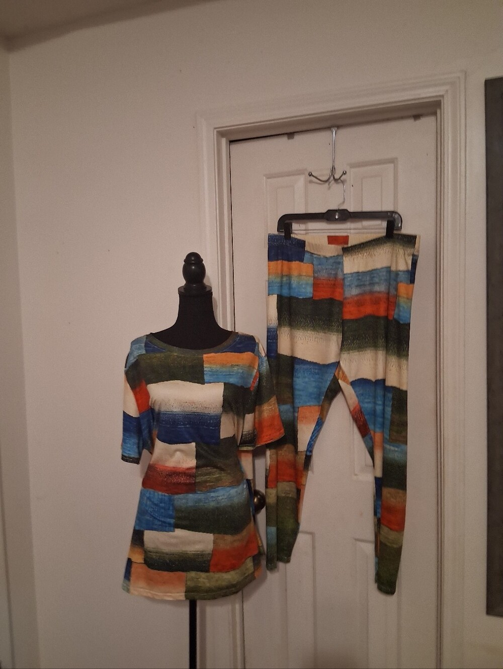 Multicolor Striped Knit Pants & Top Set - Women's - Picture 4 of 8